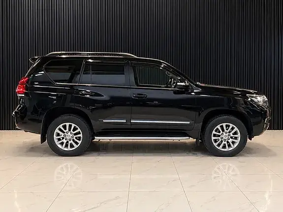 Toyota Land Cruiser 2018 photo 5
