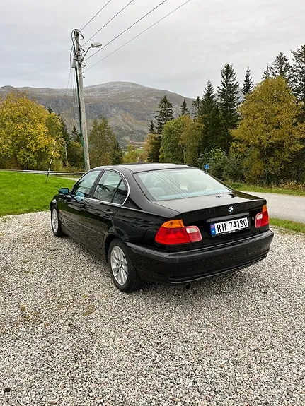 BMW 318I 2000 photo 2