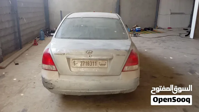Hyundai Avante 2001 photo 3