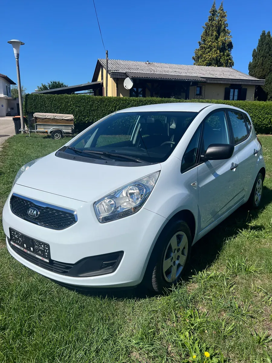 Kia Venga 2015 photo 2
