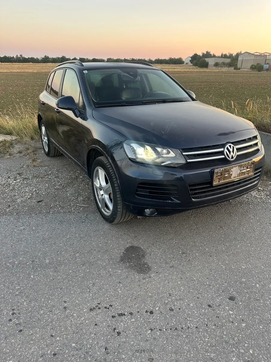 Volkswagen Touareg 2011 photo 2
