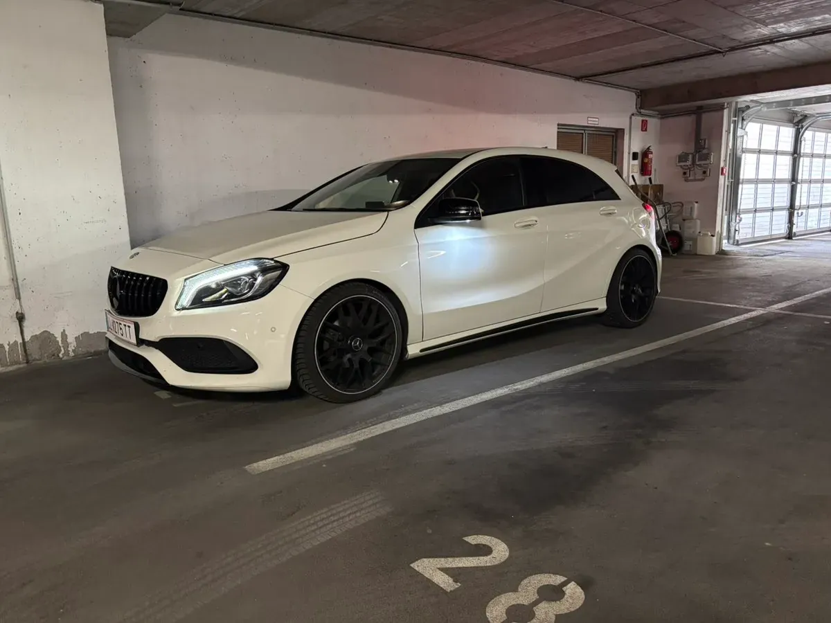 Mercedes-Benz A-Class 2018 photo 2