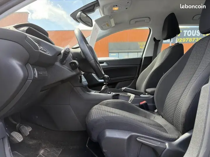 Peugeot 308 2021 photo 4