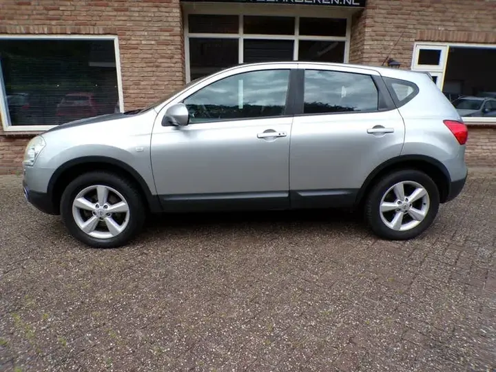 Nissan Qashqai 2008 photo 2