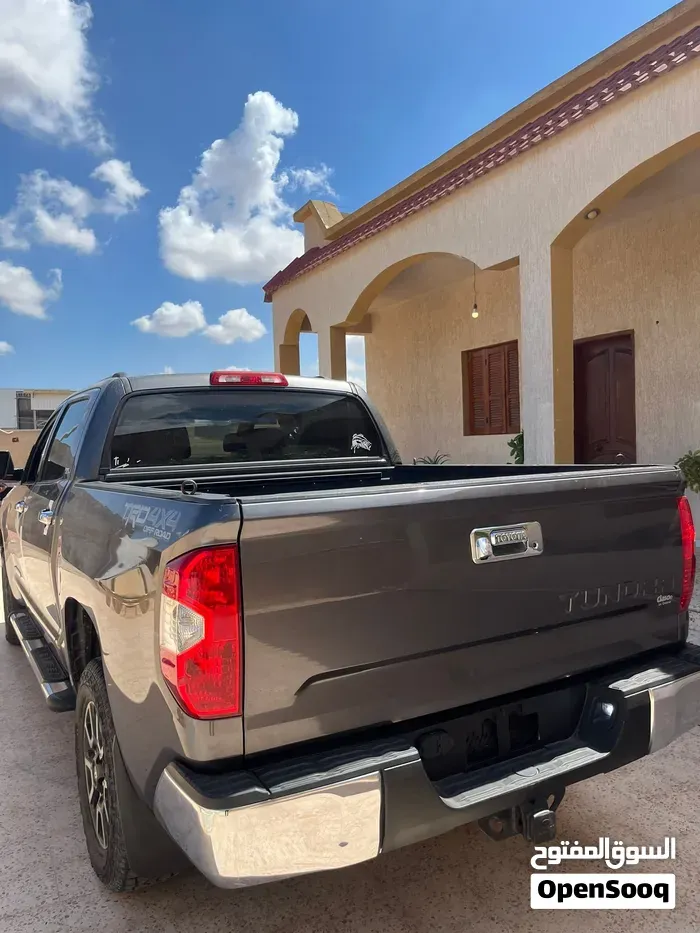 Toyota Tundra 2015 photo 3