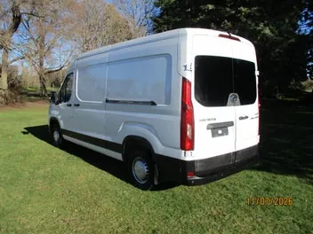 LDV Deliver 9 2021 photo 4
