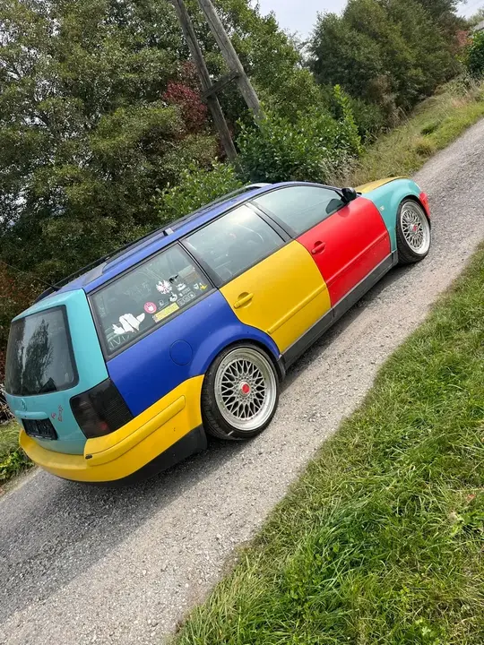 Volkswagen Passat 1999 photo 2