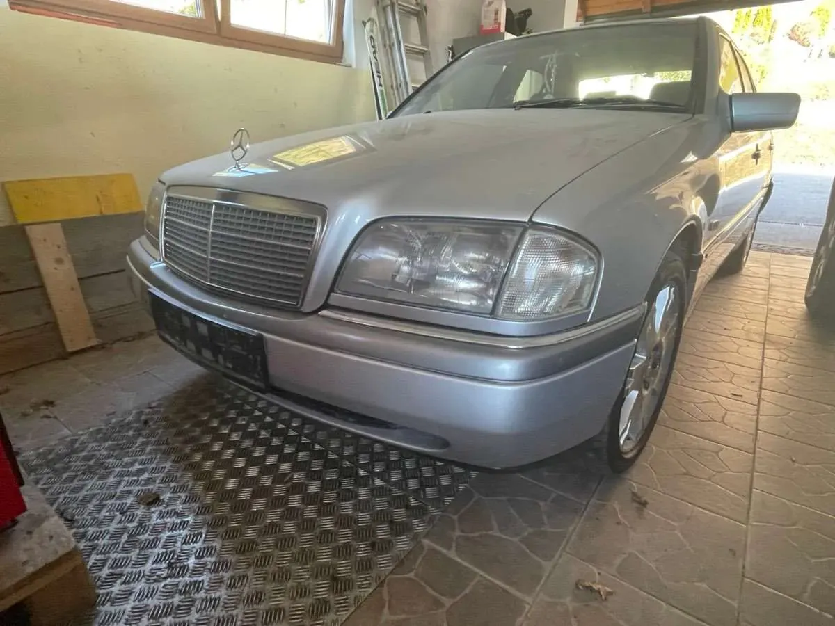 Mercedes-Benz C-Class 1996 photo 3