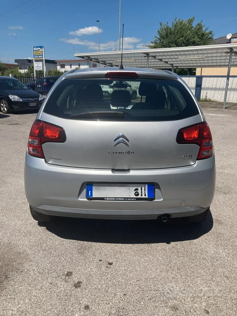 Citroen C3 2011 photo 3
