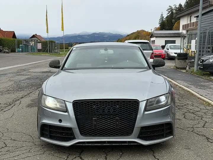 Audi A5 2009 photo 2
