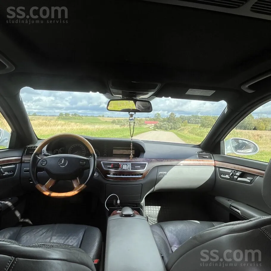 Mercedes-Benz S320 2009 photo 5