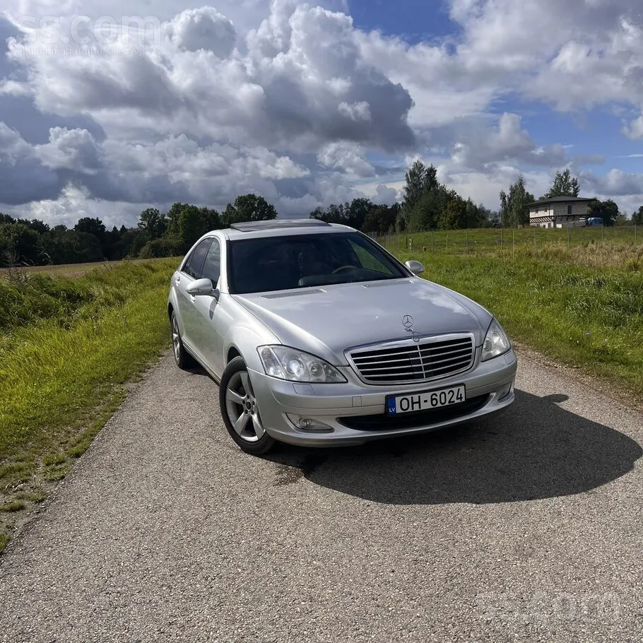 Mercedes-Benz S320