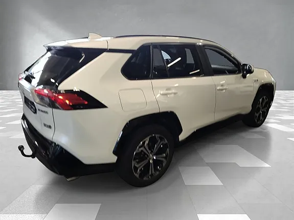 Suzuki Across 2021 photo 4