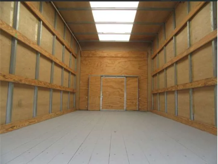 Ford E-450 2025 photo 5