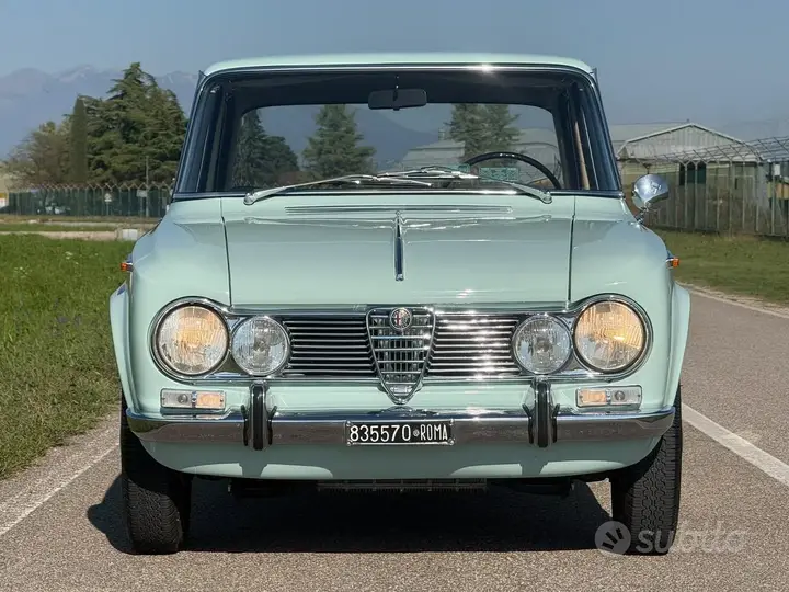 Alfa Romeo Giulia 1960 photo 3