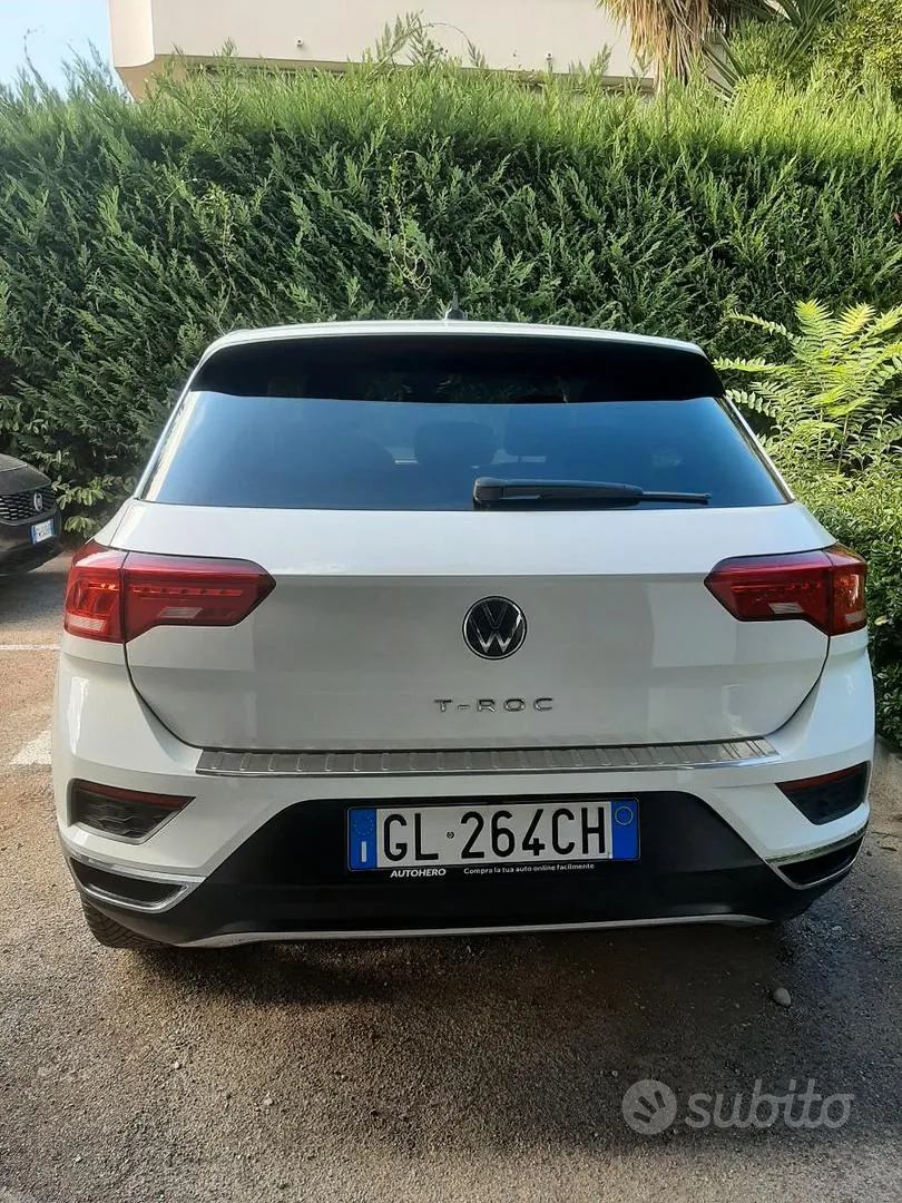 Volkswagen T-Roc 2021 photo 2