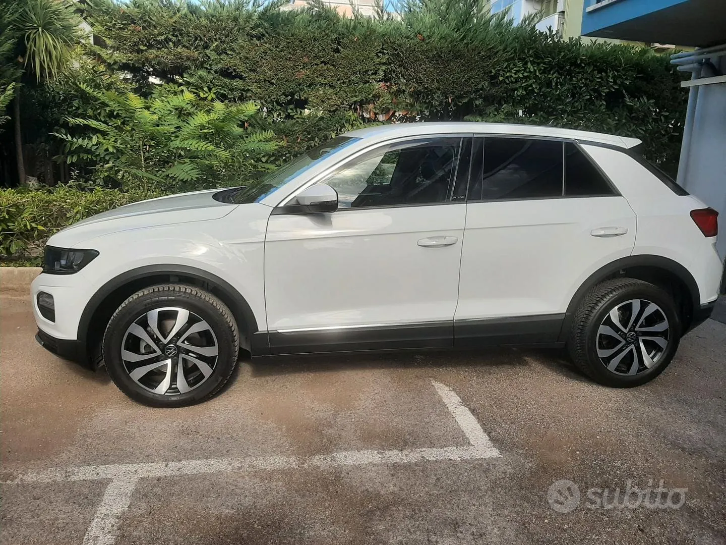 Volkswagen T-Roc 2021 photo 3