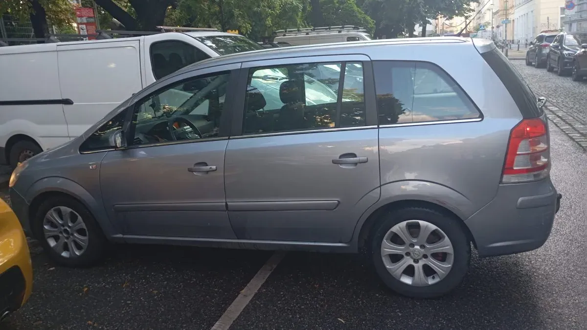 Opel Zafira 2005 photo 3