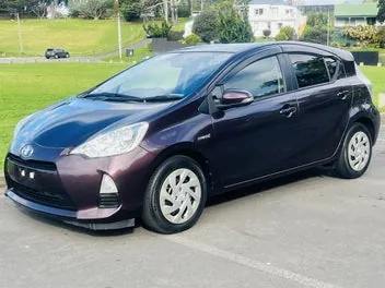 Toyota Aqua 2014 photo 4