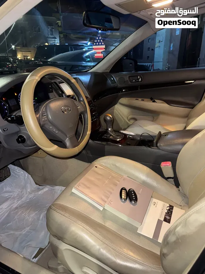 Infiniti G37 2011 photo 4