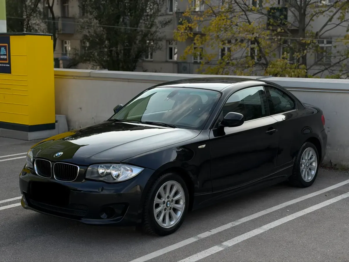 BMW 1 Series 2011 photo 3