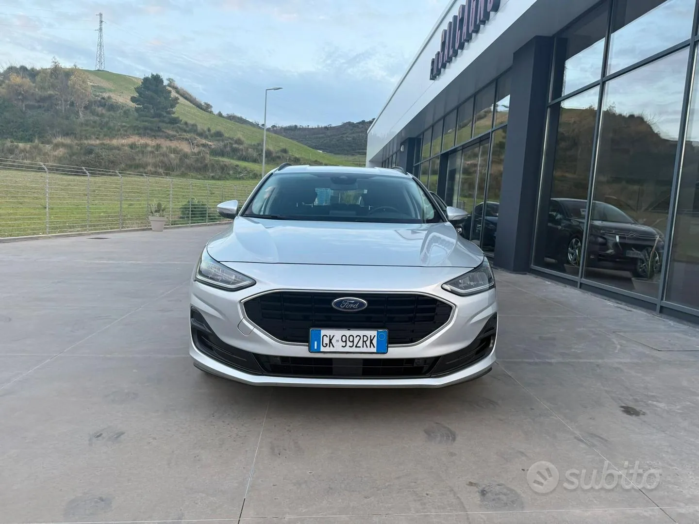 Ford Focus 2022 photo 2