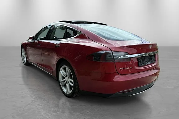 Tesla Model S 2015 photo 5