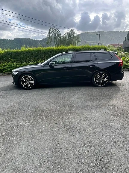 Volvo V60 2021 photo 4