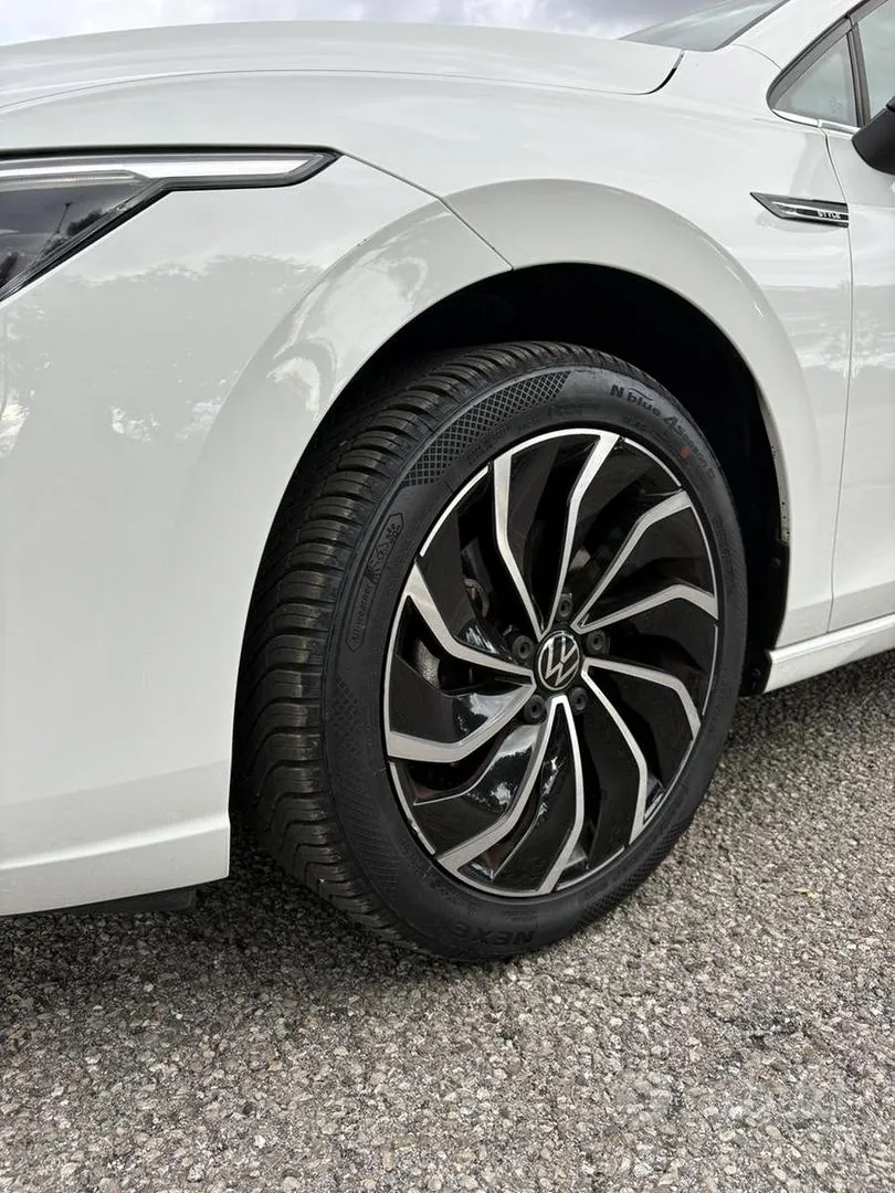 Volkswagen Golf 2021 photo 2