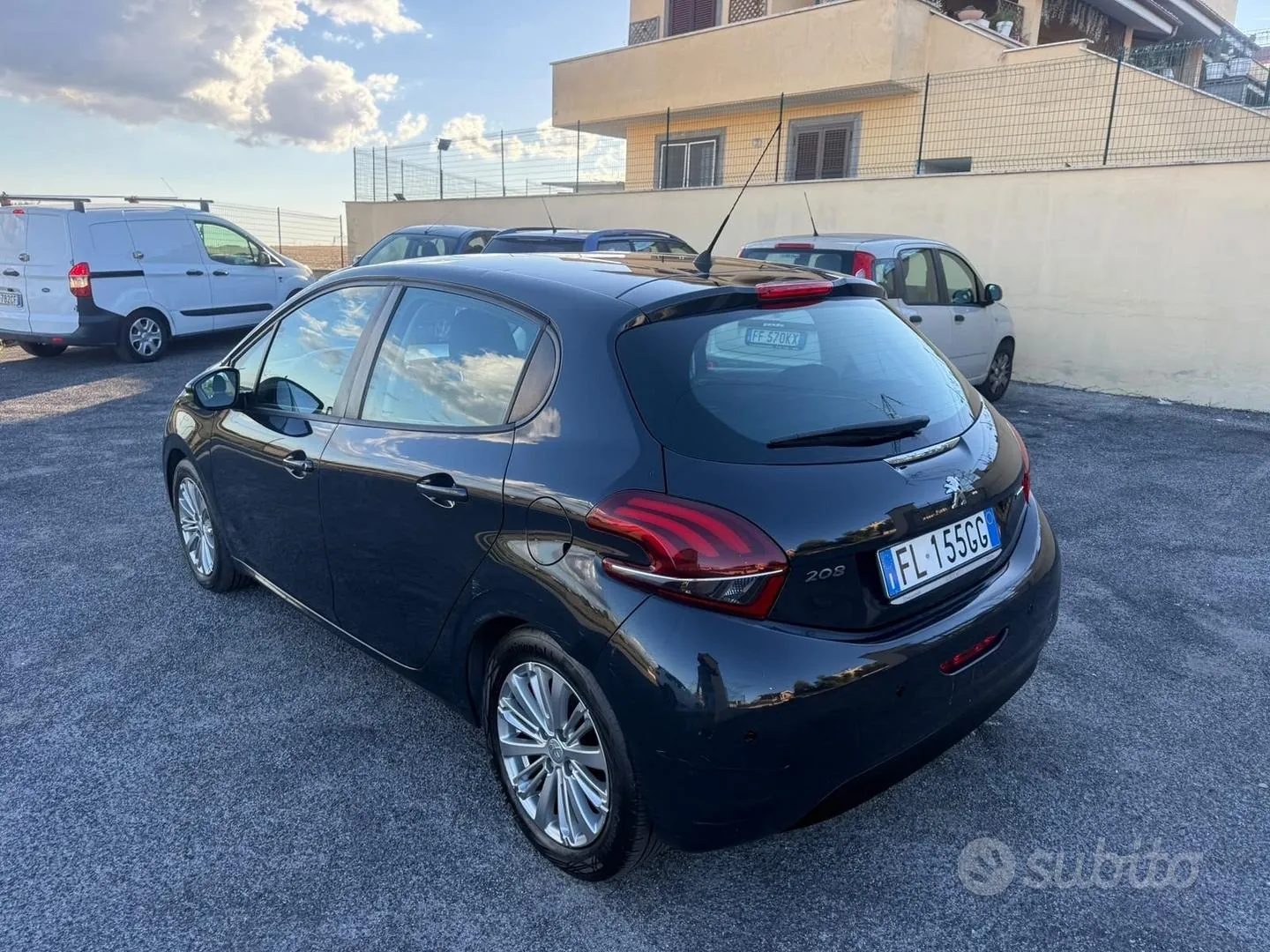 Peugeot 208 2018 photo 4