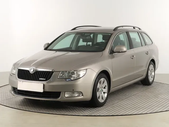 Skoda Superb Combi