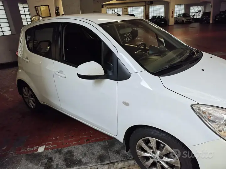 Opel Agila