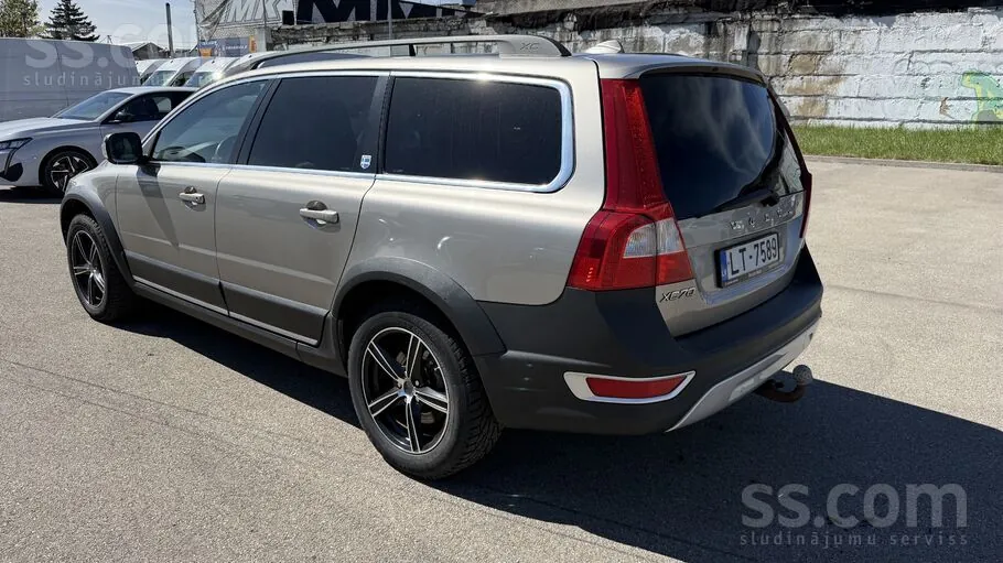 Volvo Xc70 2011 photo 3