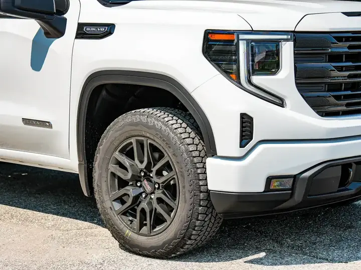 GMC Sierra 1500 2026 photo 3