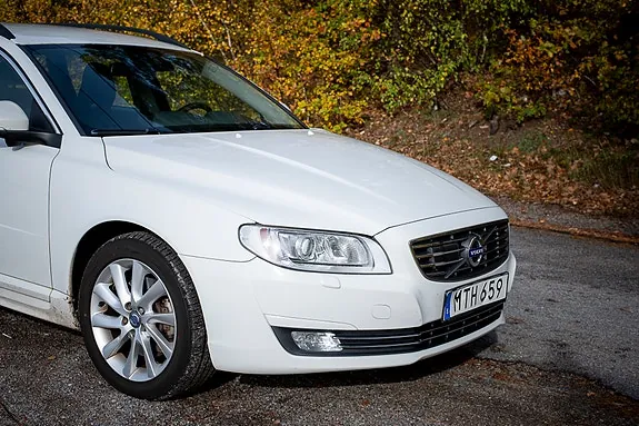 Volvo V70 2016 photo 2