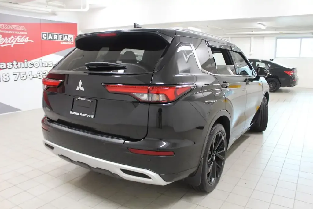 Mitsubishi Outlander 2022 photo 3