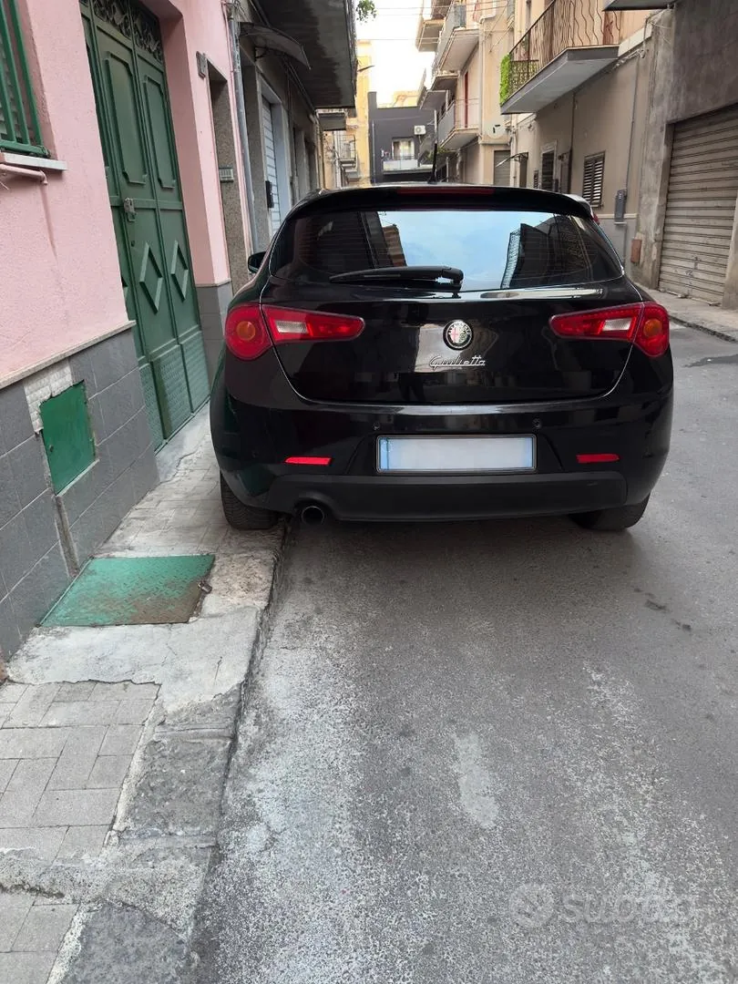 Alfa Romeo Giulietta 2012 photo 3