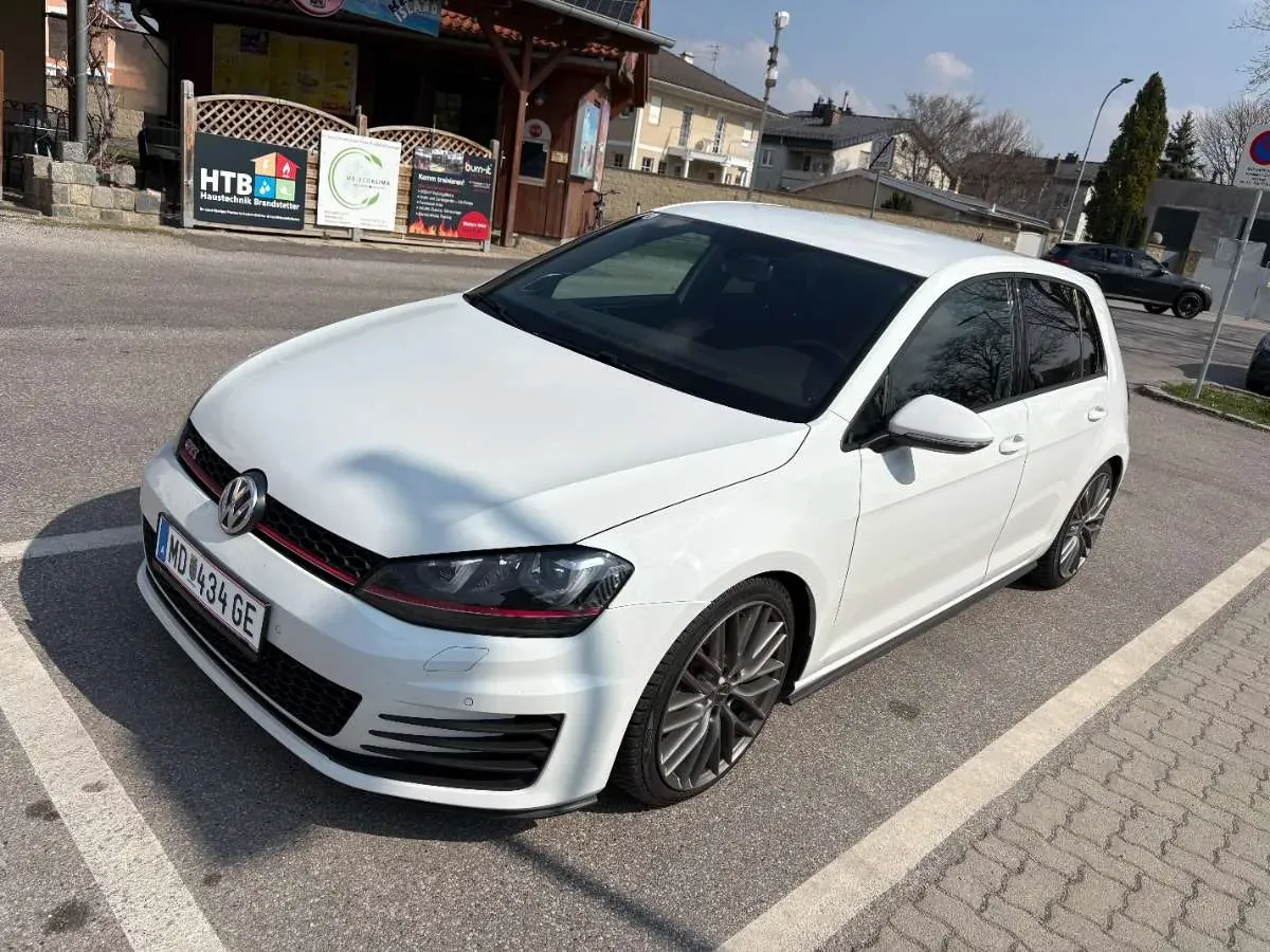 Volkswagen Golf 2015 photo 3