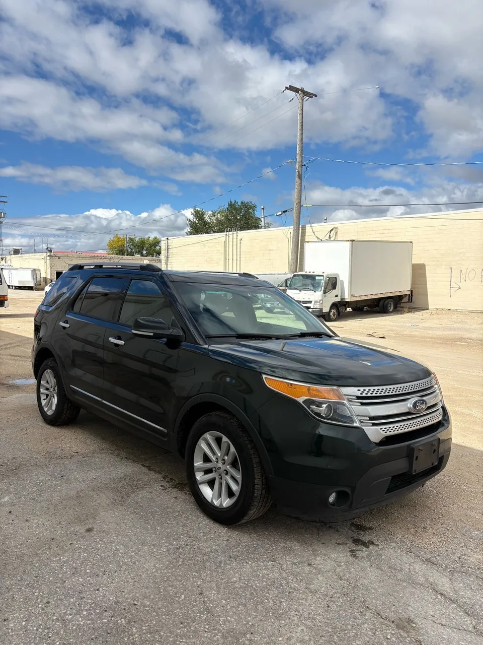 Ford Explorer 2013 photo 2