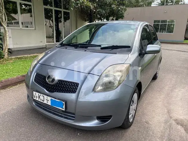 Toyota Vitz 2007 photo 3