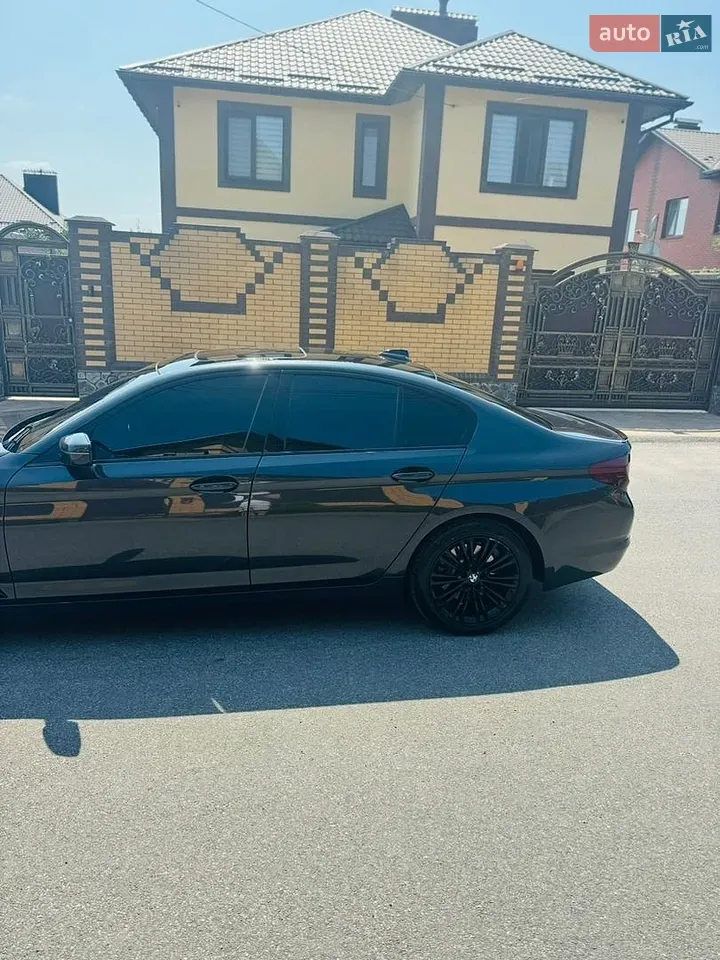 BMW 5 Series 2018 photo 4