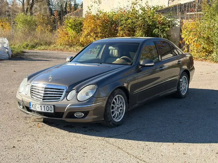 Mercedes-Benz E280