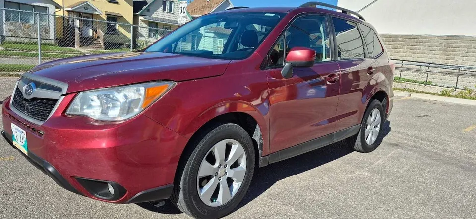Subaru Forester 2015 photo 2
