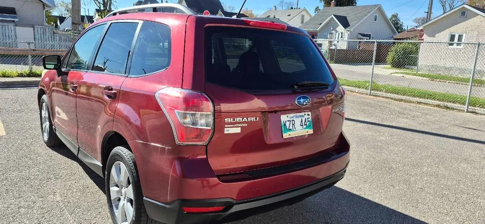 Subaru Forester 2015 photo 3