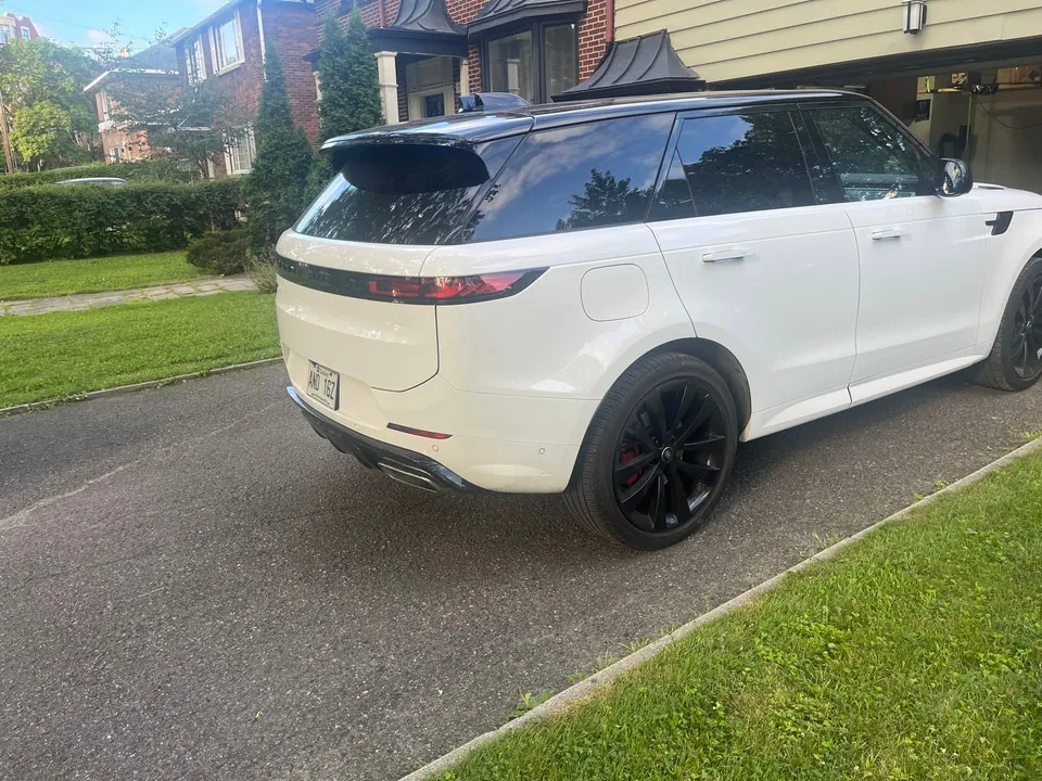 Land Rover Range Rover Sport 2024 photo 2