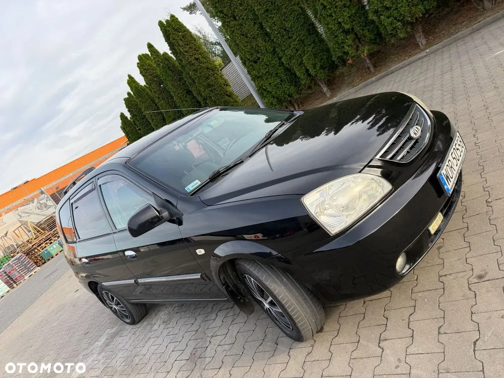 Kia Carens 2003 photo 4