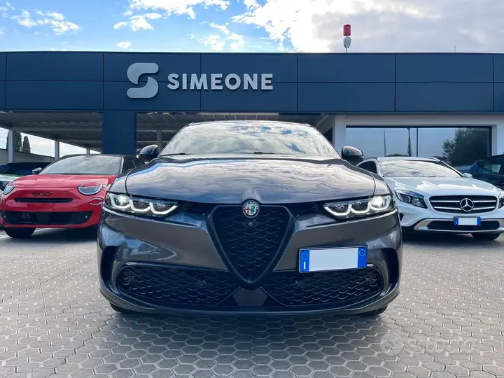 Alfa Romeo Tonale 2025 photo 3