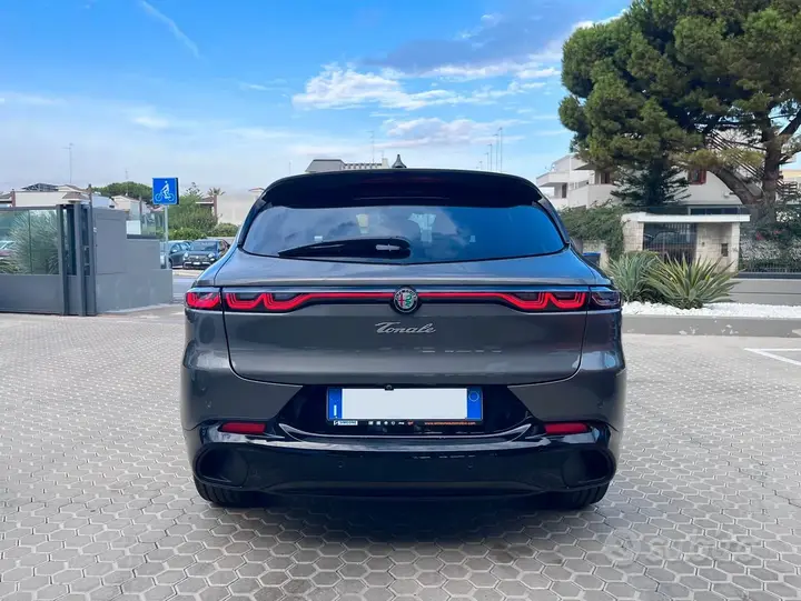 Alfa Romeo Tonale 2025 photo 5