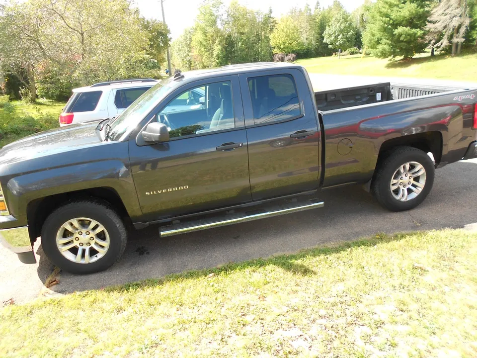 Chevrolet Silverado 1500 2014 photo 2