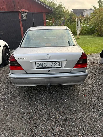Mercedes-Benz C180 1999 photo 2